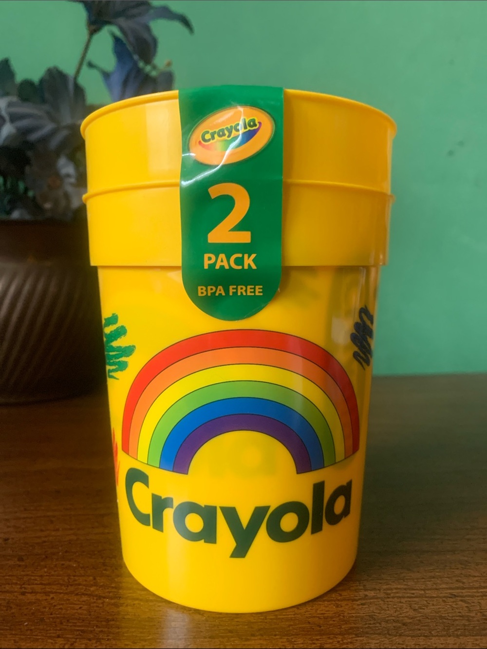 NWOT Crayola 25oz Drink Cup Set